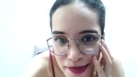 Emma online show from December 15, 2:05 pm