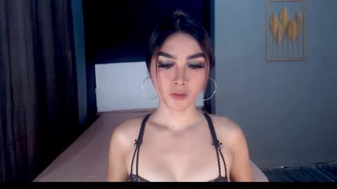 Emma online show from June 6, 2:49 am