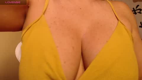 Andrea online show from April 14, 10:10 am