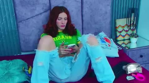 Snapshot of emmalodgge chatting on January 8, 9:06 pm emmaLogge online show from January 8, 9:06 pm