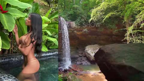 Snapshot of emmamejia7 chatting on December 20, 12:49 pm online show from December 20, 12:49 pm