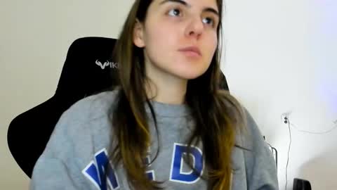 Emma online show from December 13, 8:14 pm