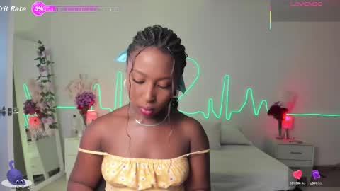 Snapshot of emmasanzoficial chatting on September 9, 11:32 am Sara online show from September 9, 11:32 am