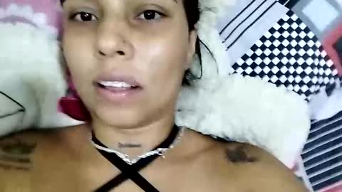 Snapshot of emmasplycer chatting on January 7, 10:19 pm EmmaSplycer online show from January 7, 10:19 pm