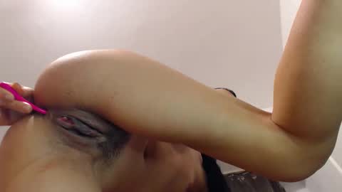 Emma online show from February 6, 10:43 pm