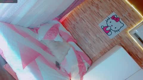 Emma online show from December 6, 2:46 am