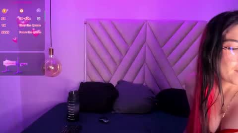 Snapshot of emmaswift1 chatting on November 22, 3:05 am Emma online show from November 22, 3:05 am