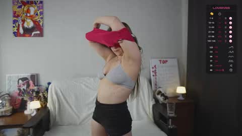 Mia online show from September 12, 3:50 am