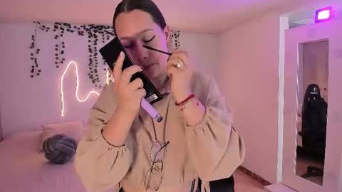 Emma Torres online show from September 30, 3:39 pm