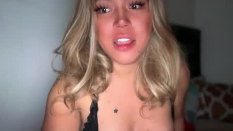 YourDreamGirl Emma  online show from February 23, 3:15 am