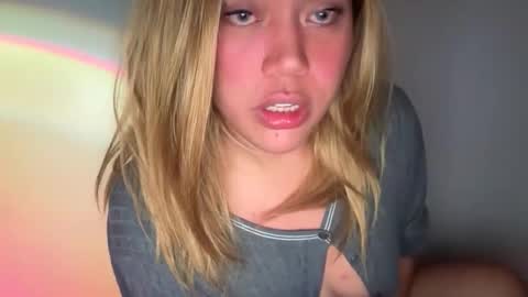 YourDreamGirl Emma  online show from April 19, 6:56 am