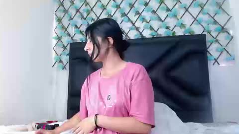  Emma  online show from January 6, 4:00 pm