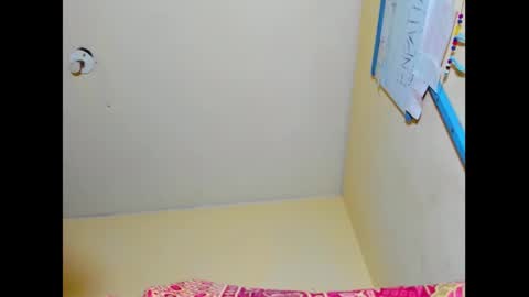 hi im emmalina welcome to your happy place online show from February 25, 4:53 pm