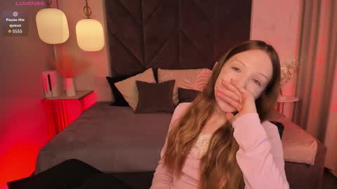 Iris online show from February 28, 9:05 pm