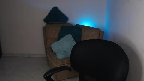 Emily  Independent model online show from April 21, 8:55 pm