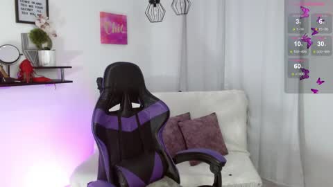 Emmi Cam online show from April 15, 1:18 pm