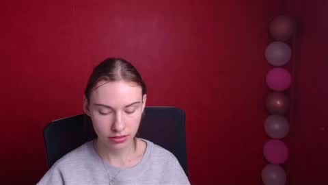 Emmi online show from March 6, 3:35 pm