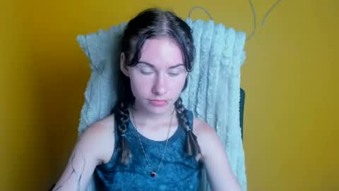 Emmi online show from June 24, 11:42 am