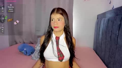 Emmie online show from November 9, 1:42 pm