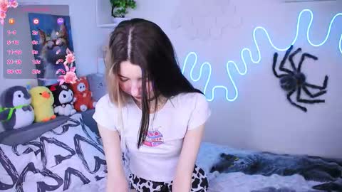 Snapshot of emmie_everly chatting on February 26, 11:53 am emmie_everly online show from February 26, 11:53 am