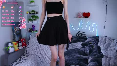 emmie_everly online show from March 13, 11:39 am