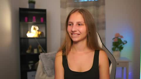 Snapshot of emmie_murray chatting on May 6, 12:54 pm Emmie online show from May 6, 12:54 pm