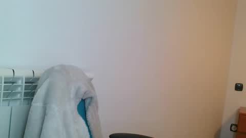 emmie online show from December 3, 9:29 am