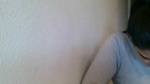 emmie online show from December 17, 8:53 am