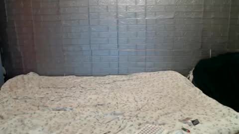 Emmily000 online show from March 28, 12:21 am