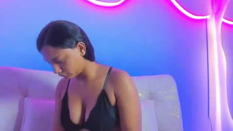 EMMILY online show from June 24, 1:32 pm