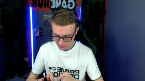 Emmit online show from May 27, 11:07 am