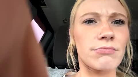 Snapshot of emmwarr1514 chatting on March 7, 7:05 pm emmwarr1514 online show from March 7, 7:05 pm