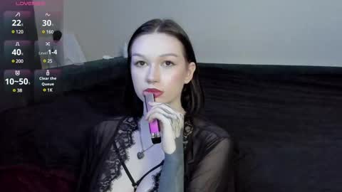 Snapshot of emmy_m00n chatting on February 14, 12:25 pm Emily Johny online show from February 14, 12:25 pm