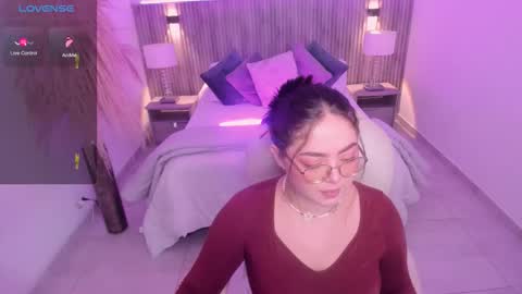 Emmy Walker online show from October 24, 11:06 am