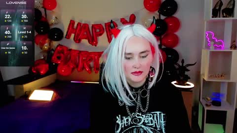 Emmy Bright     50  online show from February 6, 8:07 am