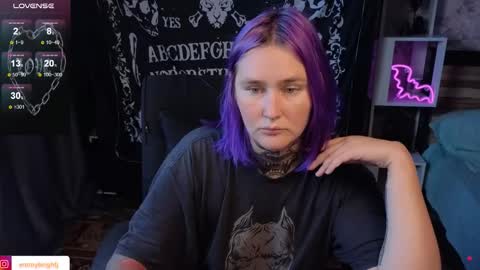 Emmy Bright     50  online show from September 15, 5:40 am