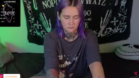 Emmy Bright     50  online show from September 24, 1:53 am