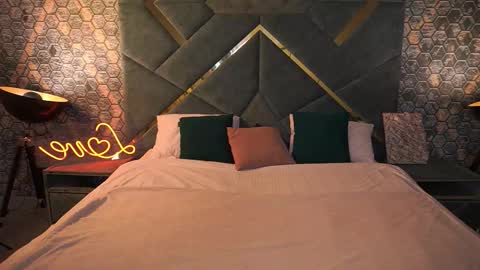 E M M Y online show from October 27, 6:50 am