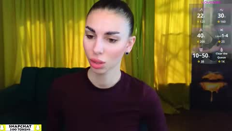 Snapshot of emmygreans chatting on March 26, 7:03 am Emmy online show from March 26, 7:03 am