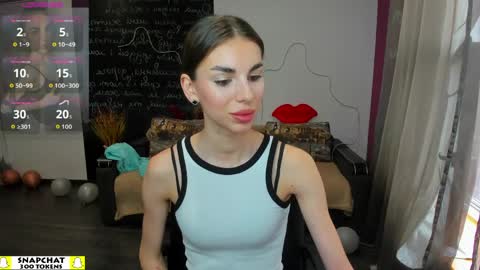 Snapshot of emmygreans chatting on April 8, 11:43 am Emmy online show from April 8, 11:43 am