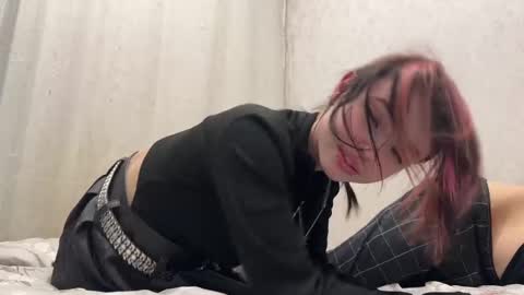 Snapshot of emo_couple666 chatting on March 4, 8:38 pm Gabriel  Elizabeth online show from March 4, 8:38 pm