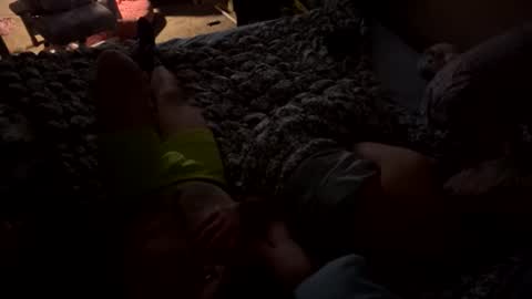 Snapshot of emocouple666 chatting on December 16, 10:20 am Kinky Emo Couple online show from December 16, 10:20 am