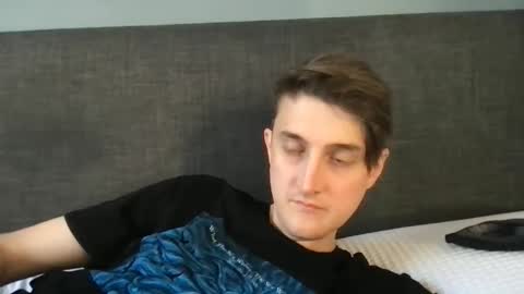 emotionalmotionsickness online show from April 23, 2:46 am