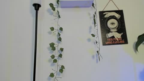 Emperatriz online show from January 6, 9:00 pm