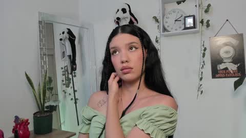 Emperatriz online show from January 30, 8:10 pm