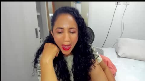 emperatriztapia online show from November 6, 10:54 pm