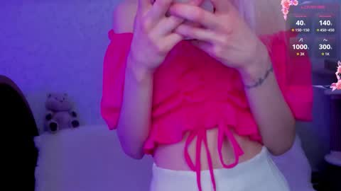 Snapshot of empress_ki chatting on February 10, 1:32 am Ki online show from February 10, 1:32 am