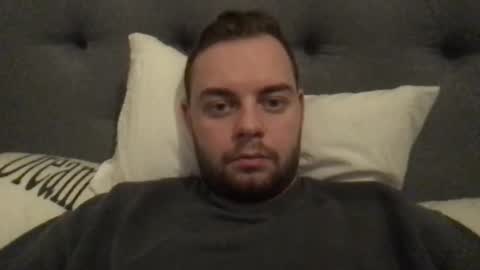 Snapshot of emrelallaren chatting on March 12, 7:31 pm emrelallaren online show from March 12, 7:31 pm