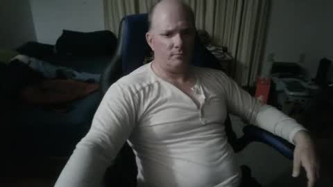 Snapshot of emsguy1 chatting on January 12, 6:18 am Matt online show from January 12, 6:18 am