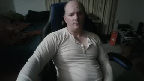 Snapshot of emsguy1 chatting on January 14, 6:19 am Matt online show from January 14, 6:19 am